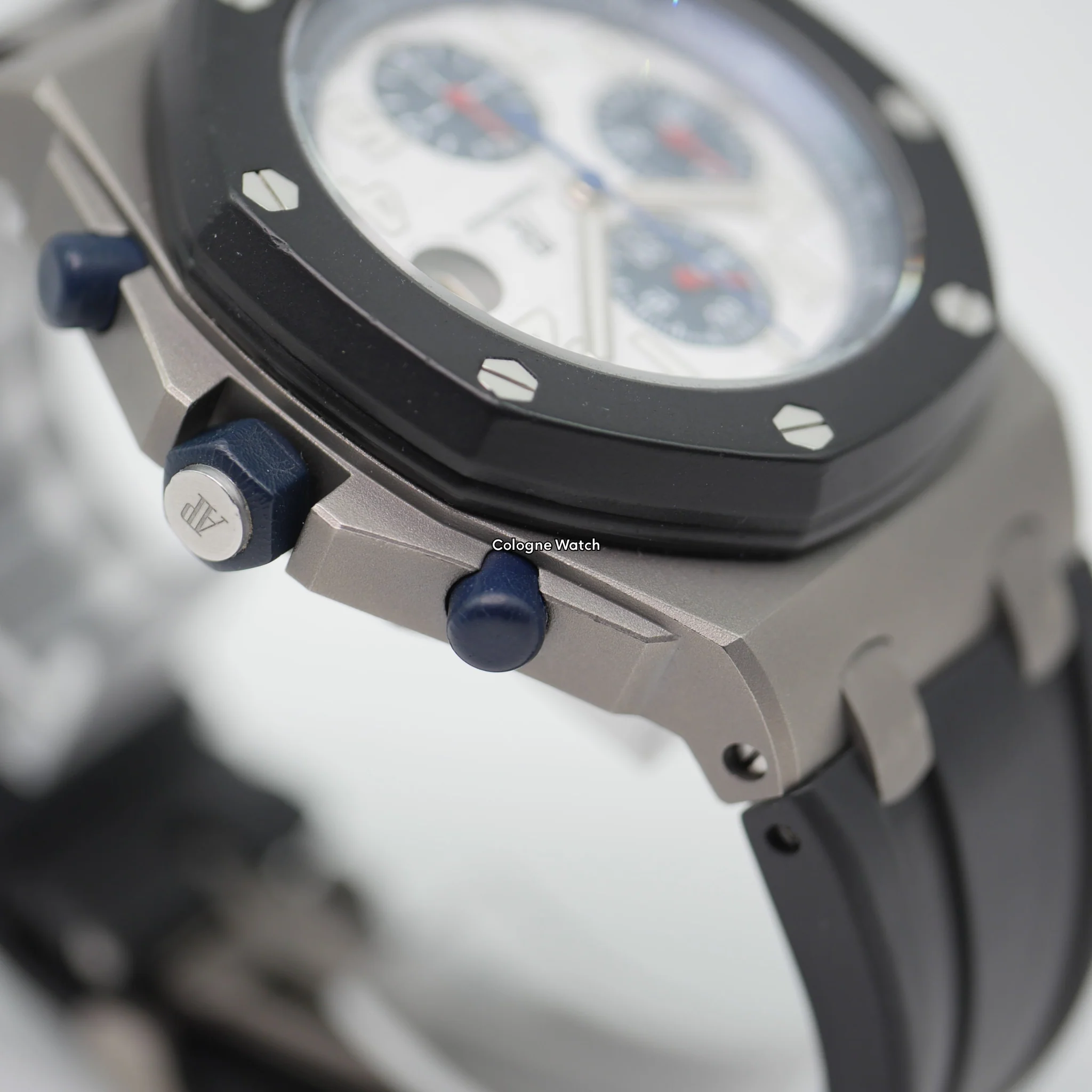 Audemars Piguet Royal Oak Offshore "National Classic" Titan 26279IK.GG.D002CA.01 - 2007 - Image 7