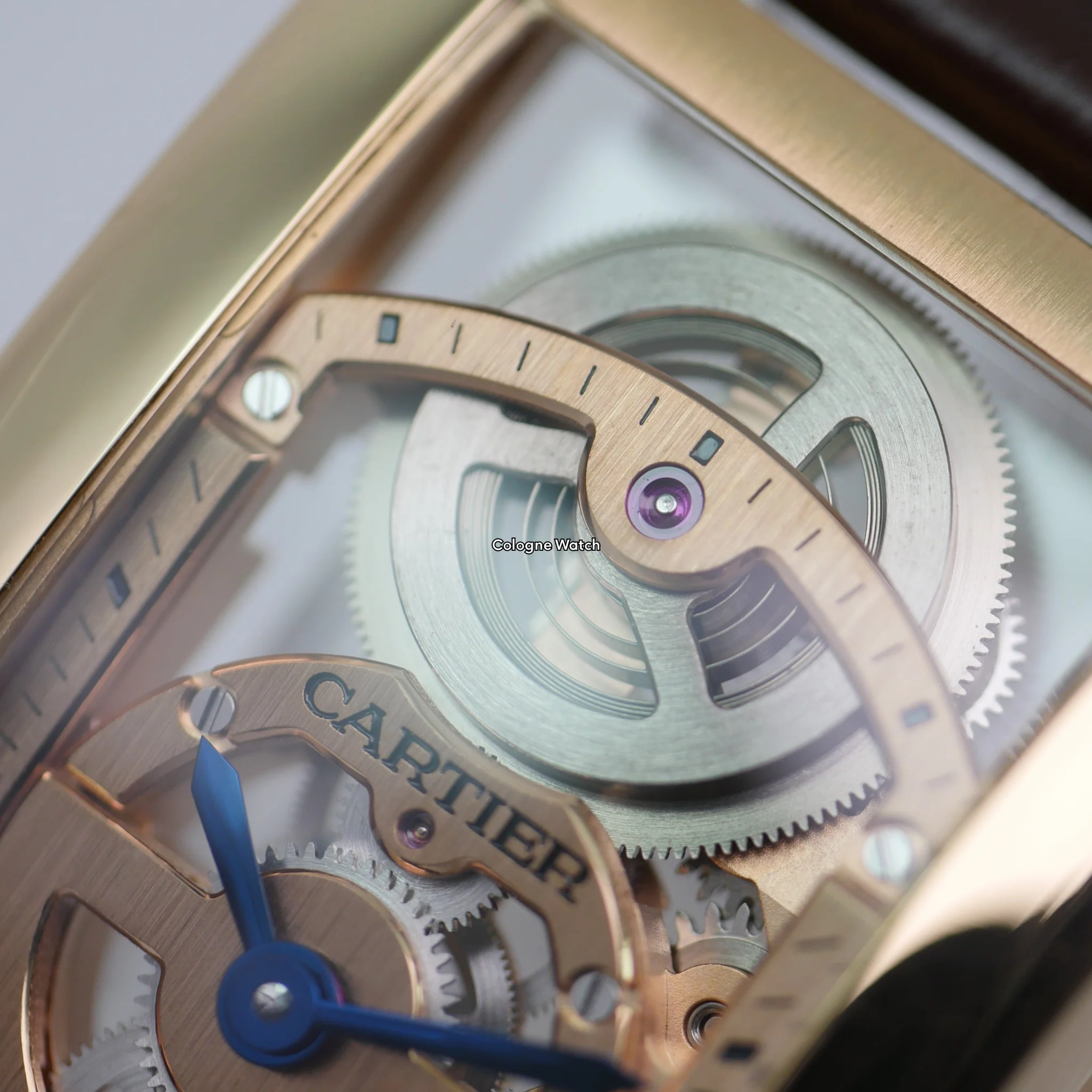 Cartier Tank Cintrée Large Model Roségold WHTA0008 - Image 3