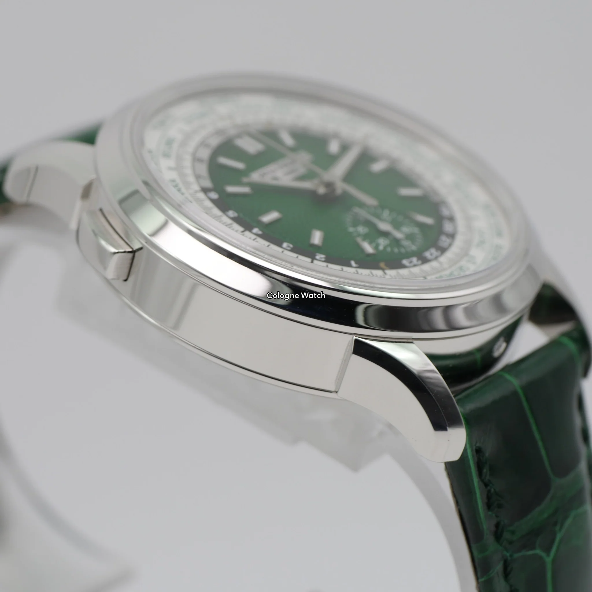Patek Philippe World Time Flyback Chronograph Platin 5930P-001 - 2023 - Image 7