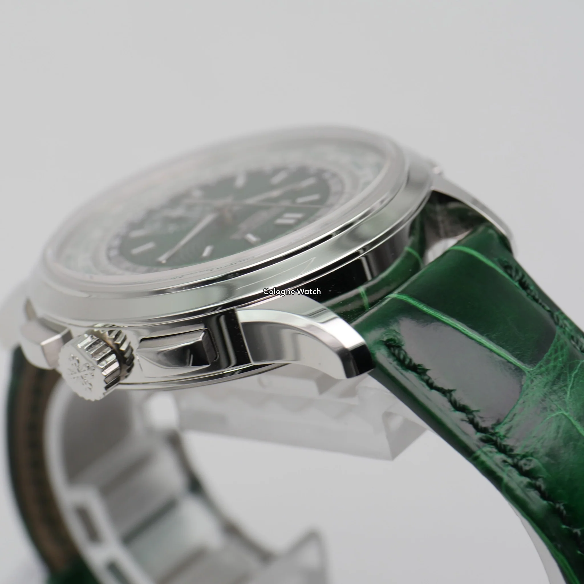 Patek Philippe World Time Flyback Chronograph Platin 5930P-001 - 2023 - Image 8