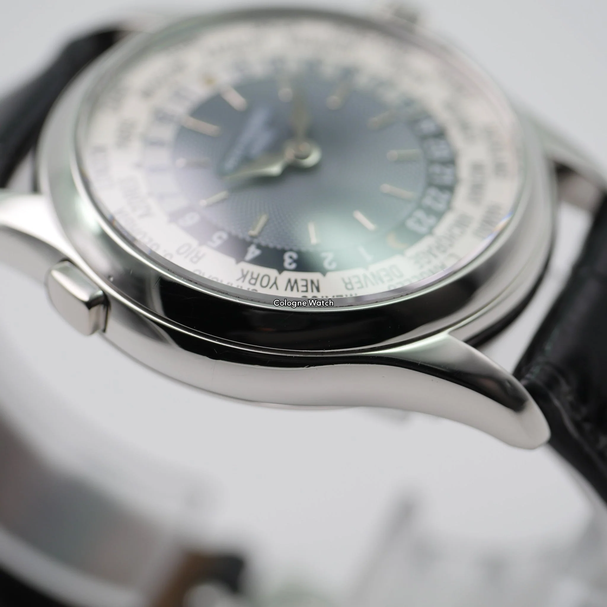 Patek Philippe World Time Platin 5110P-001 - Only Watch - Image 3