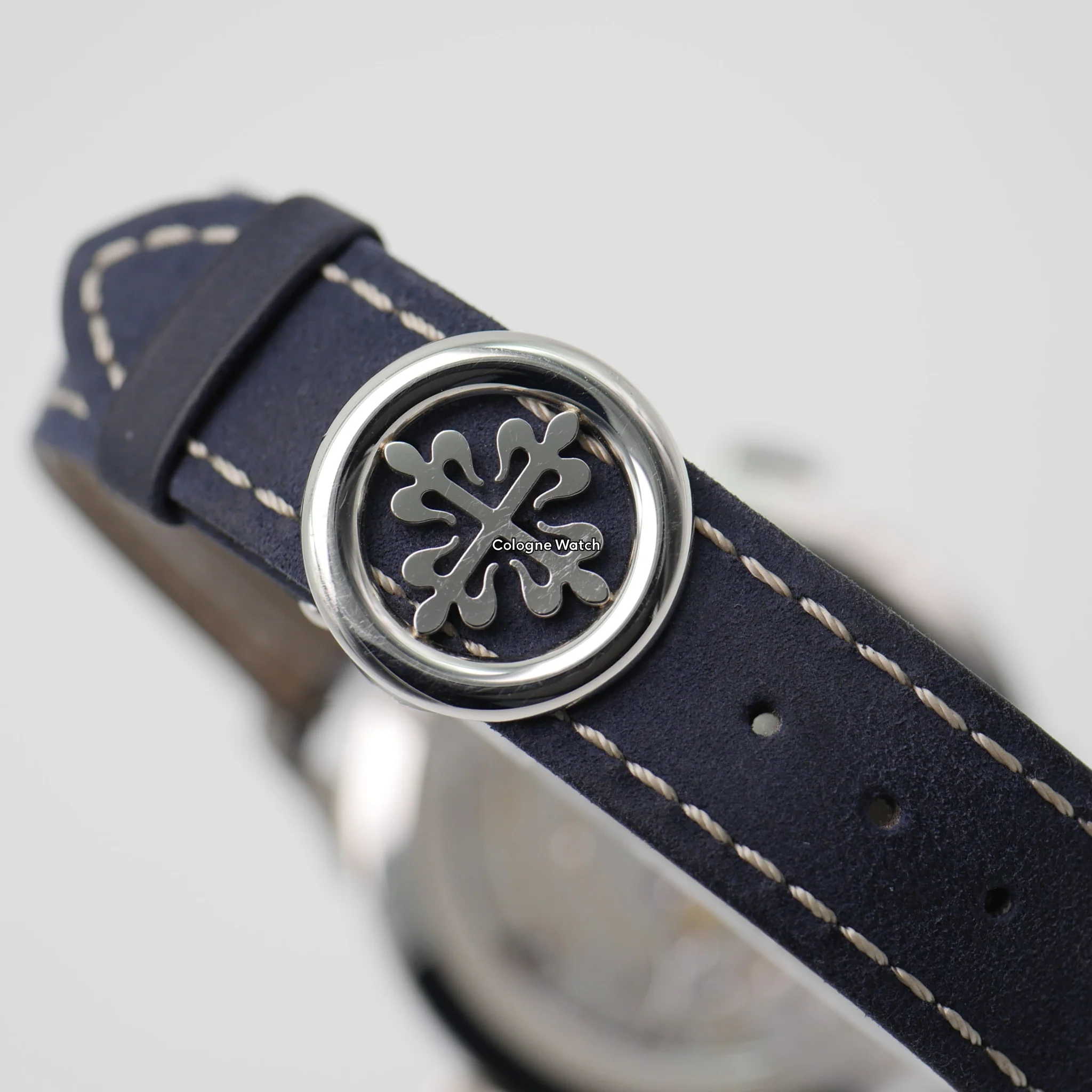 Patek Philippe World Time Platin 5230P-001 - 2022 - Image 7